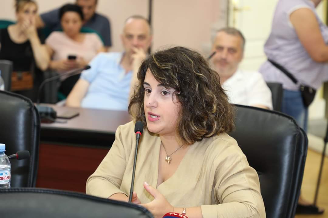 თეონა დიასამიძე